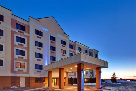 Holiday inn express sault ste marie mi  Marie costs only $12, and the quickest way takes just 58 mins